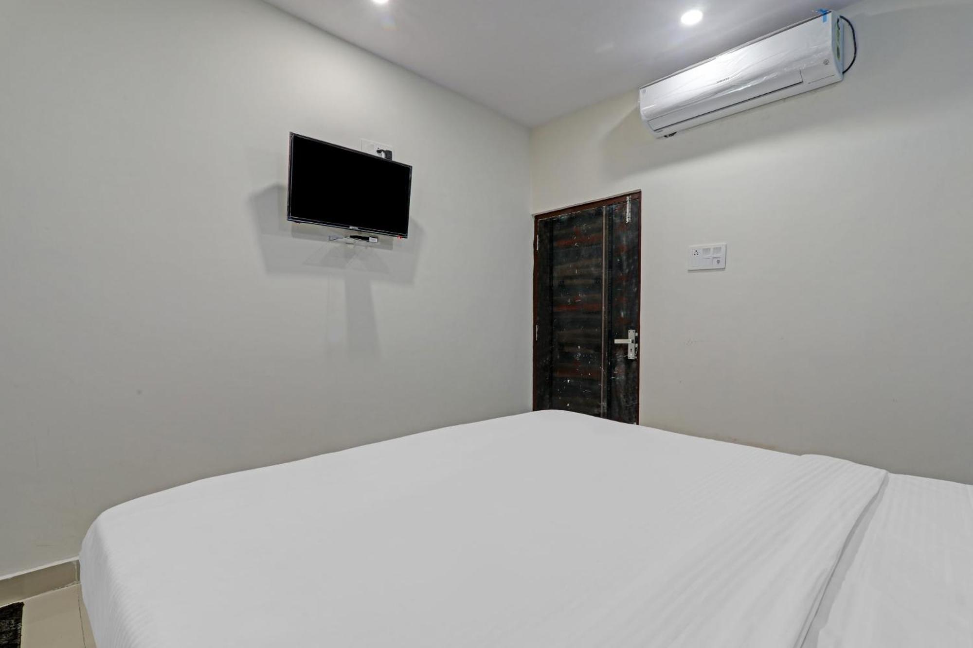 Hotel O Rudra Palace Near Phoenix United Lucknow Bagian luar foto